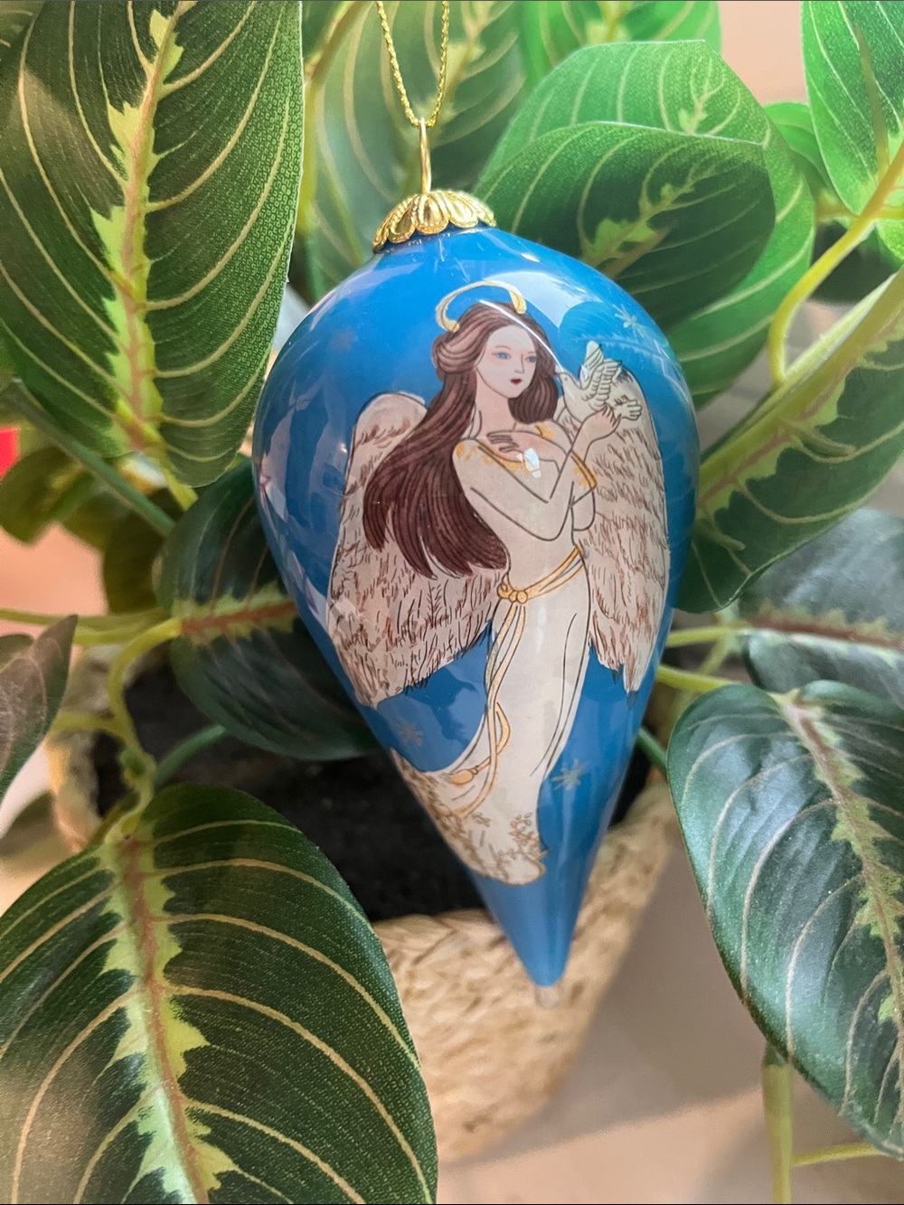 👼 Pier 1 2022 Li Bien Angel Teardrop Ornament